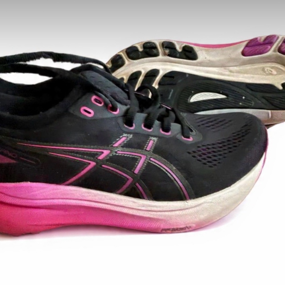 Asics Women's Black and Pink Athletic Shoes